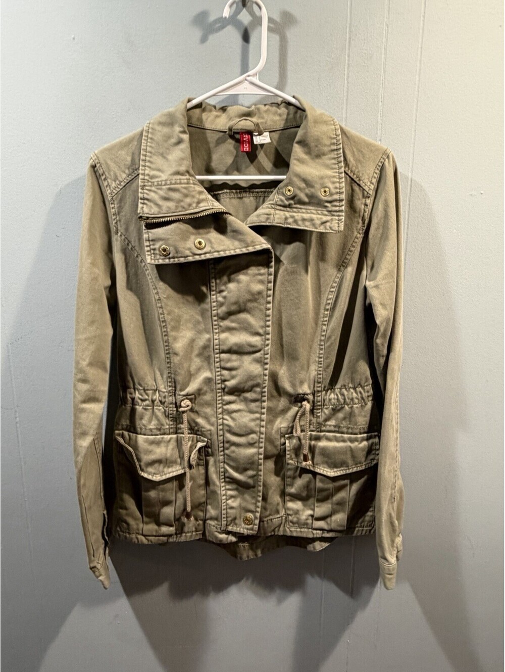 Womens H&M Divided Denim Jacket Size US 6 Green